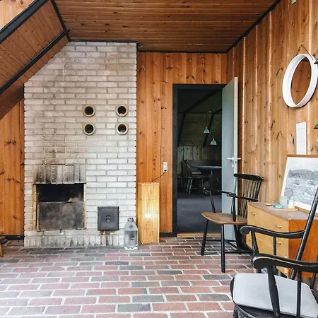 Spacious Retreat With View - By Traum