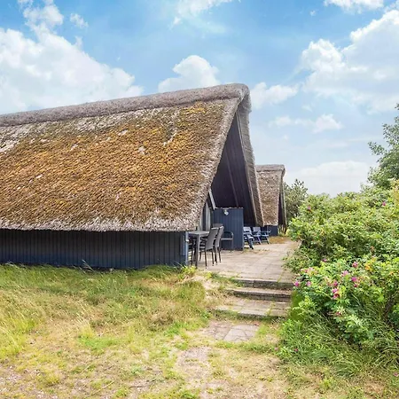 Nyaraló Spacious Retreat With View Blåvand
