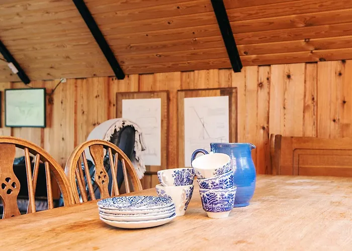 Spacious Retreat With View - By Traum *