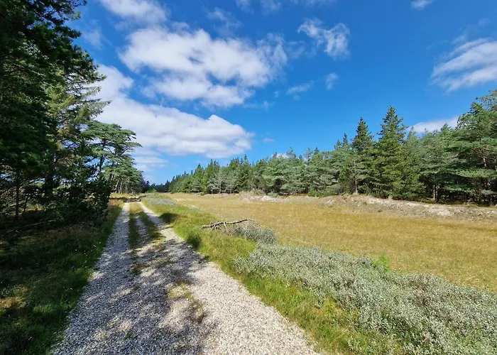 Spacious Retreat With View - By Traum *